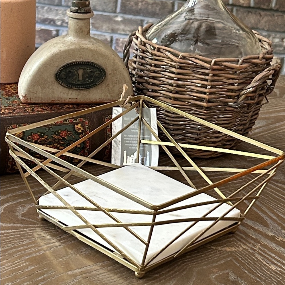 NEW! Elegant White Marble & Metallic Gold Metal Wire Serving Basket